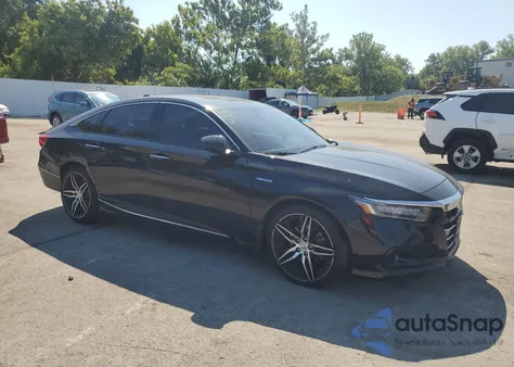 2022 Honda Accord Touring Hybrid из США, поврежденный, VIN 1HGCV3F97NA002014